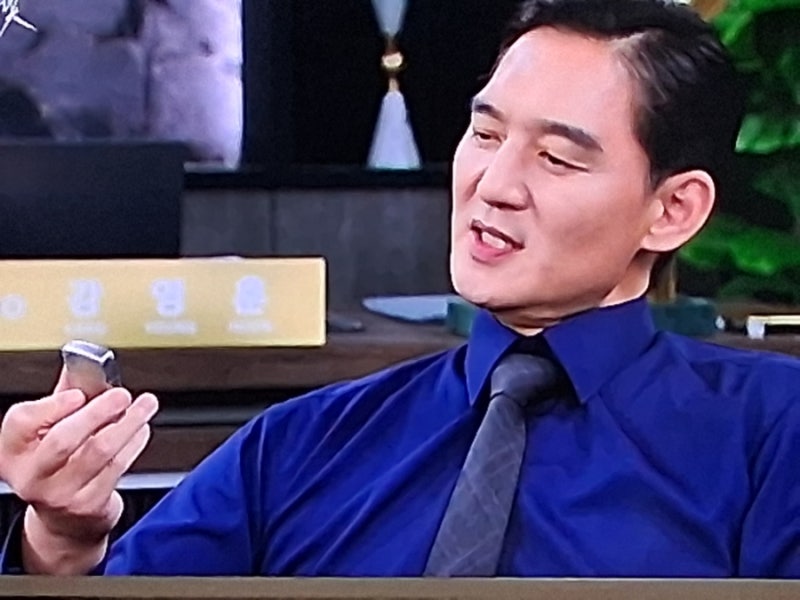 욕망의 덫 유태웅 박소연 같은 라이터에 숨겨진 과거의 비밀에 관심이 쏠렸다.