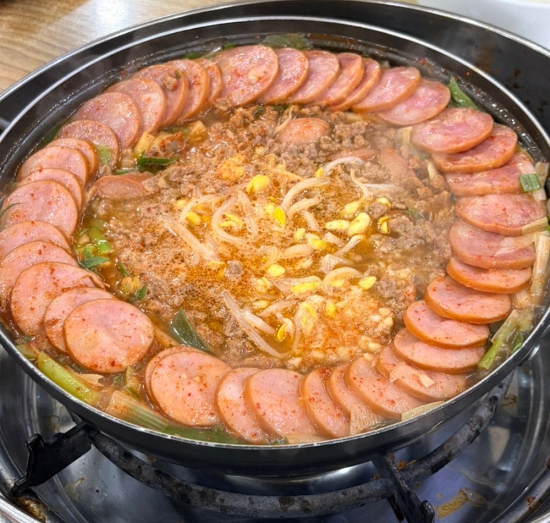 수원 웨이팅 맛집 ‘이나경송탄부대찌개’ 주말 웨이팅 후기
