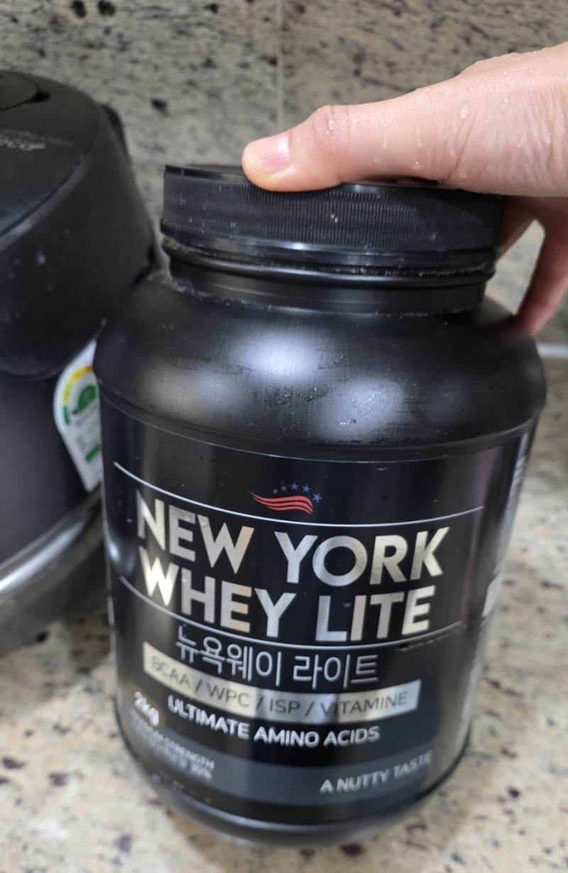 단백질 음료 이것저것 먹어보다 결국 정착한 맛있는 단백질쉐이크 뉴욕웨이 라이트