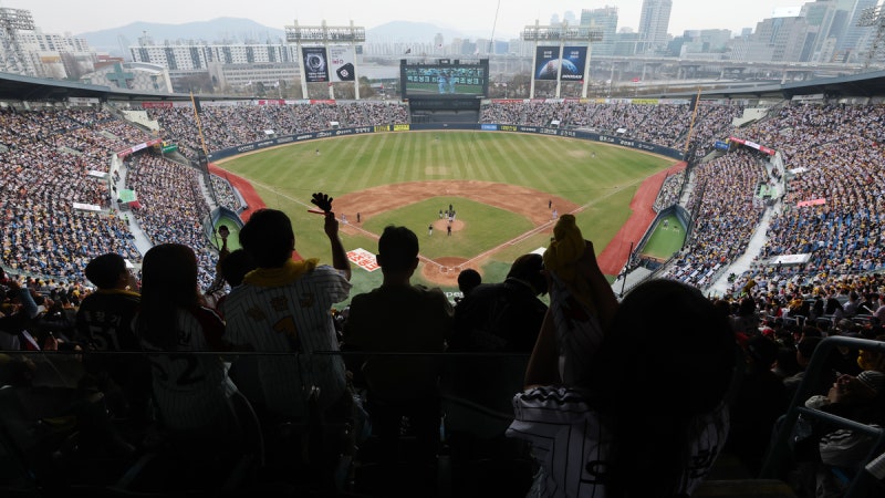 오늘이 LG의 마지막 잠실 정규시즌 홈경기… 160만 관중과 함께 44년 역사도 끝난다⚾️