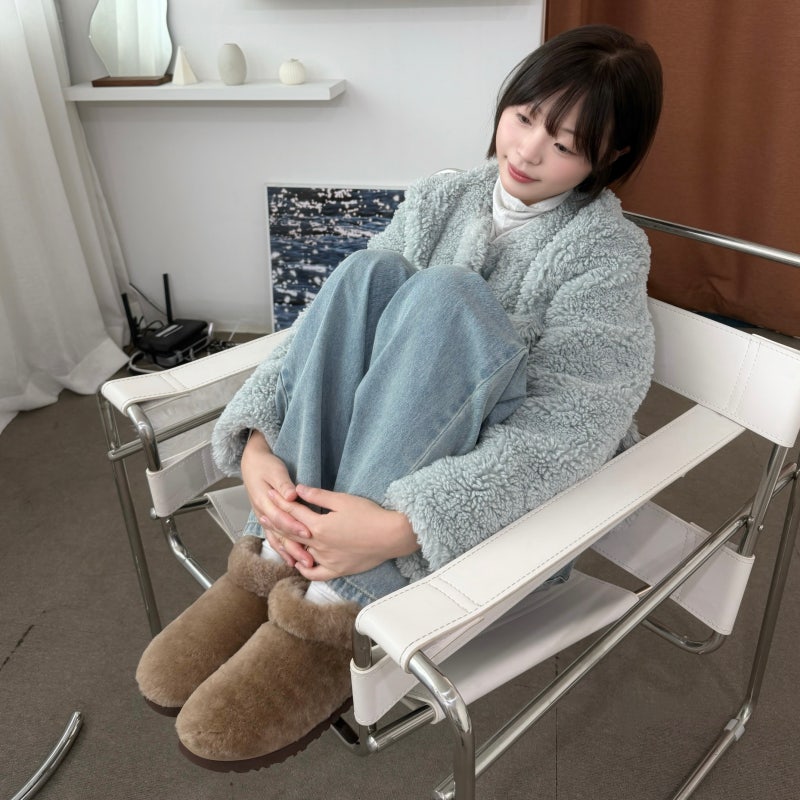 어그 UGG 26FW 신상 클래식 울트라 미니 플러프드, 장원영 화보 속 어그부츠 신어봤어요!