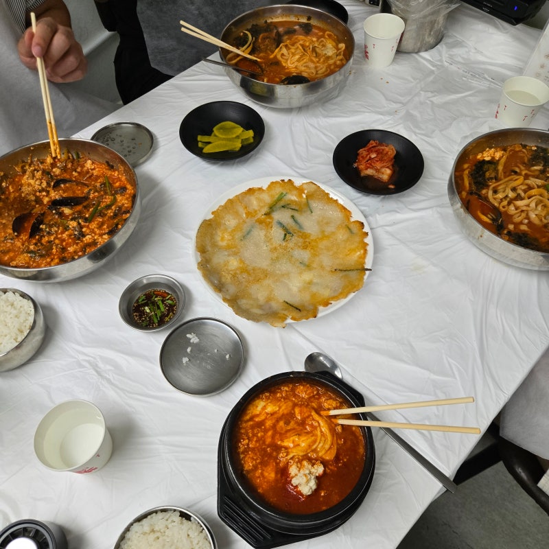 강릉 맛집_치즈 짬뽕 칼국수, 치즈 쫄면 순두부 강릉 중앙시장 로컬 맛집 온정당