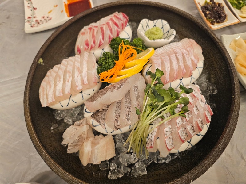 강릉 경포대 건도리횟집 가짓수만 채운 스끼다시 서비스도 별루였던