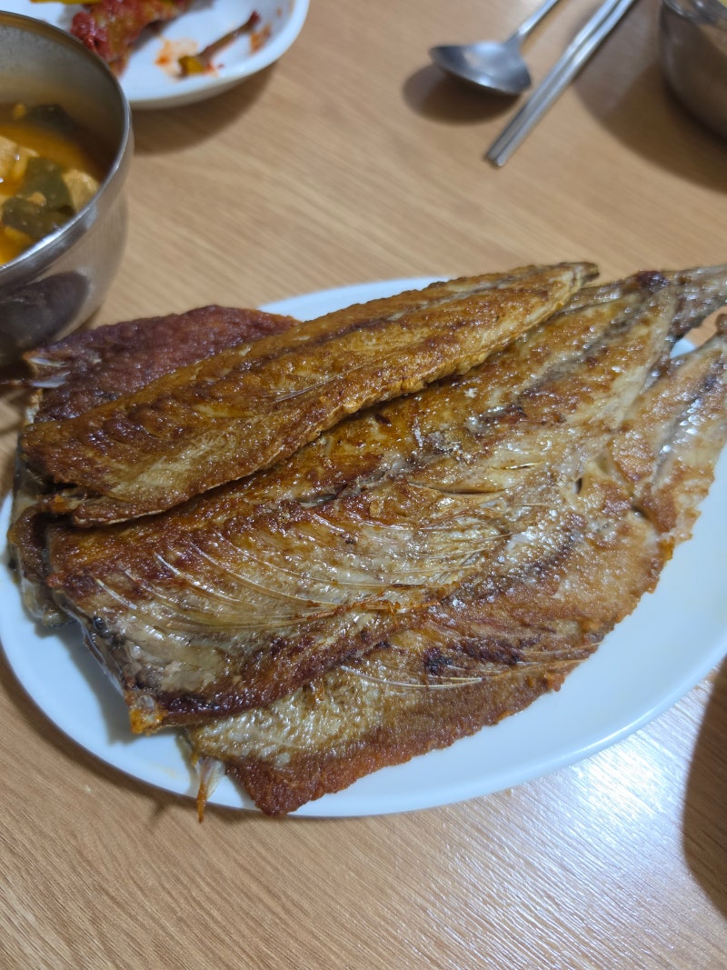 부산 자갈치시장 맛집 고등어정식 할매집 8천원 가성비 생선구이 후기