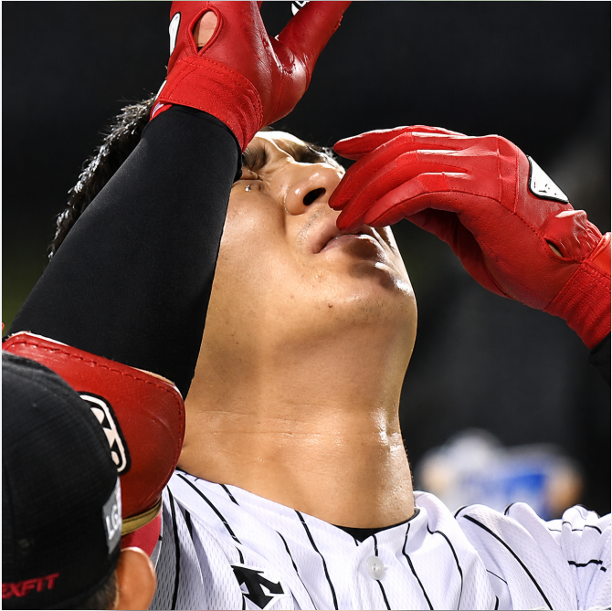 “그 지경인데 대타를 뛴다고?” LG 오지환 부상 진짜 상태 공개! 투혼이라기엔 걱정이 앞섭....