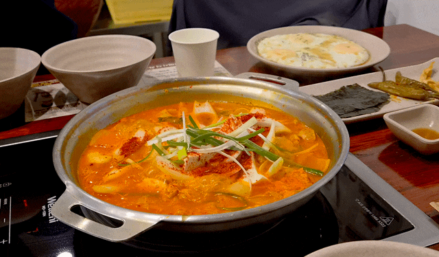 고잔동 맛집 초부리김치찌개 안산 호수공원 | 안산 솥밥 치자솥밥 3대 김치찌개 솔직 후기
