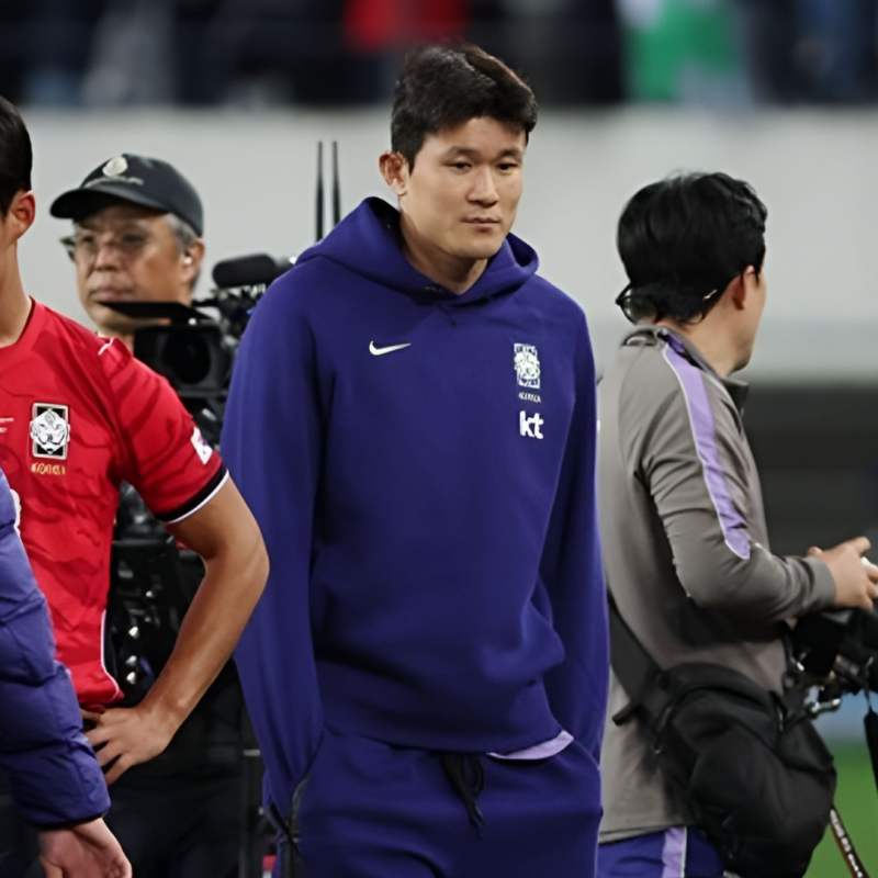 김민재 우즈벡전 명단 제외에 부상 걱정했는데 관중석서 송범근과 ‘함박웃음’