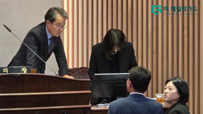 김진희 남양주시의회 의장 사퇴 무산…‘민주당 10대 국힘 10’ 동수로 부결