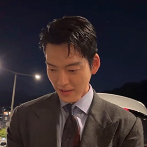 배우 김우빈 팬 향수 선물 훈훈한 미담 진짜 진실 알아보기