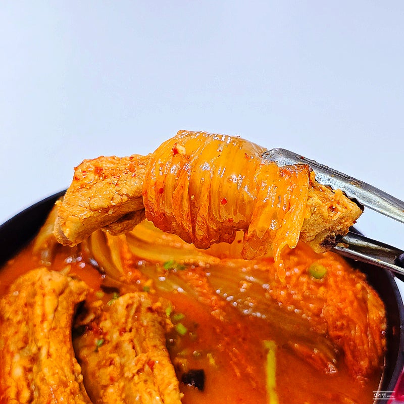 환상적 조합 묵은지 등갈비 김치찜 레시피 돼지 김치 등갈비찜 만드는법