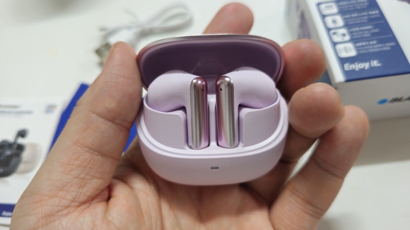블라우풍트 블루팟 프로, 노이즈캔슬링 이어폰인데 오픈형 이어폰이라 편한 블루투스 이어....