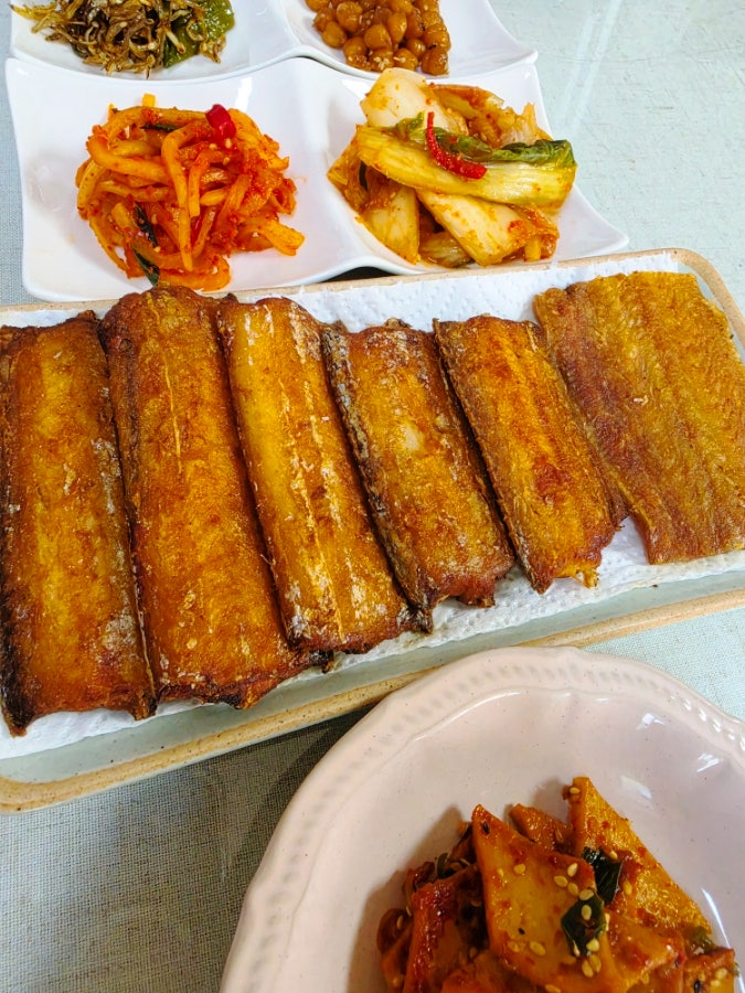 갈치구이 갈치 맛있게 굽는법 생선구이백반 점심밥상