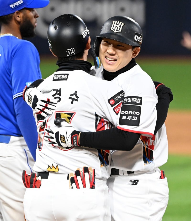 최원준 203안타로 KBO 새 역사 썼는데, 정작 표정이 어두웠던 이유