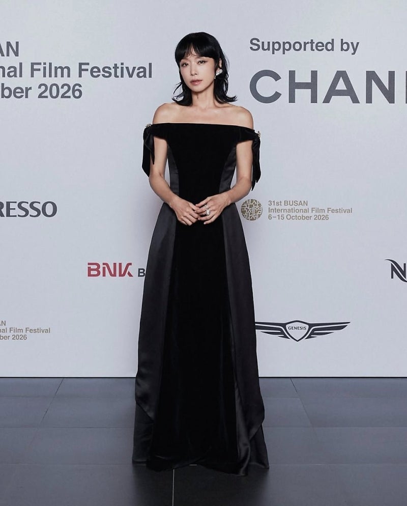 같은 샤넬 블랙인데, 김도연·전도연·김민하 드레스가 다 다르게 보이는 이유