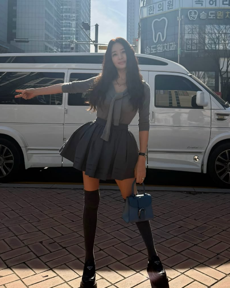 김혜수 프로필 나이 학력 결혼, 23세 있지 유나와 같은 옷 입자 놀라운 반응