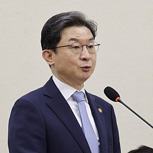 이억원 금융위원장 “단일종목 레버리지 ETF 청와대 지시 아니다” 54조원 손실 논란