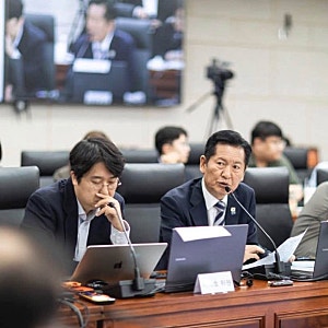 집권당 전 대표 정청래 미국 입국비자 거부...외통위 미국국감 차질과 심각한 한미동맹 균열