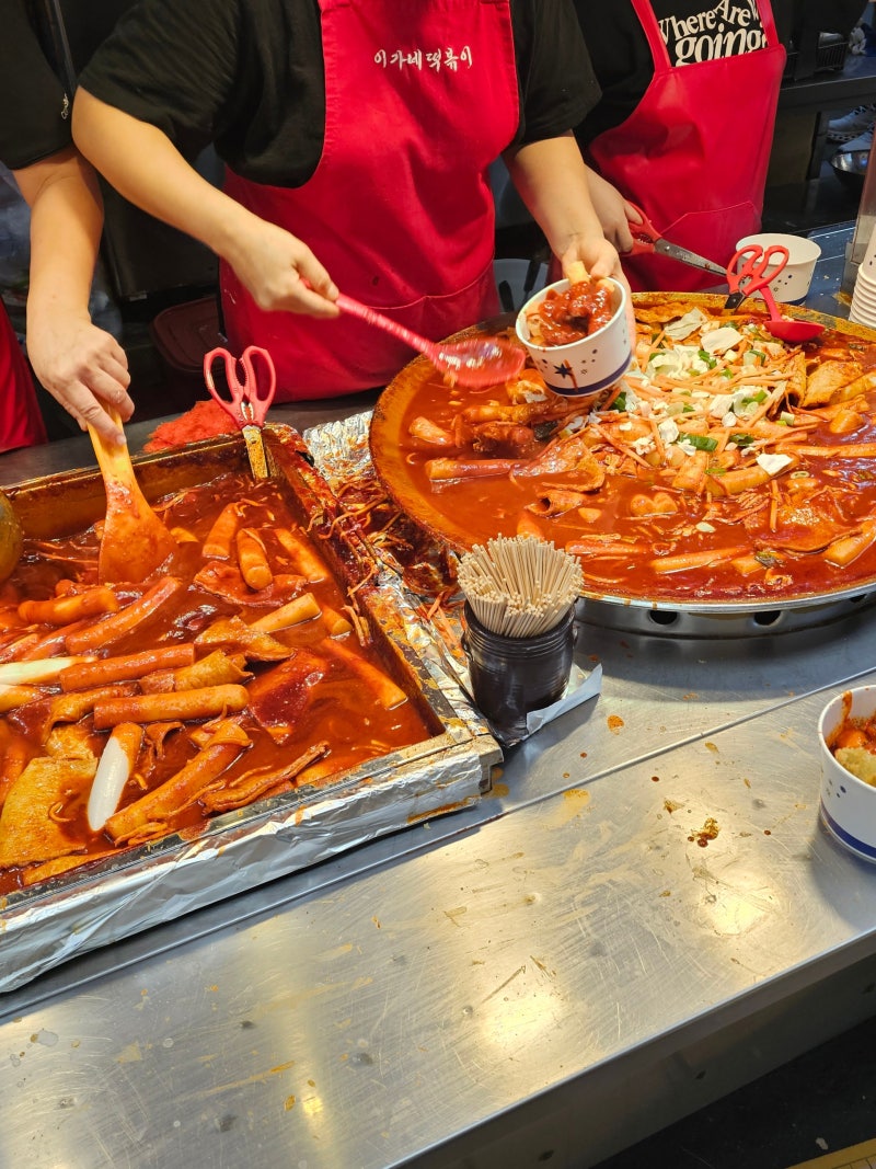 부산여행 부평깡통시장 먹거리투어 (이가네떡볶이, 깡돼후 야시장)