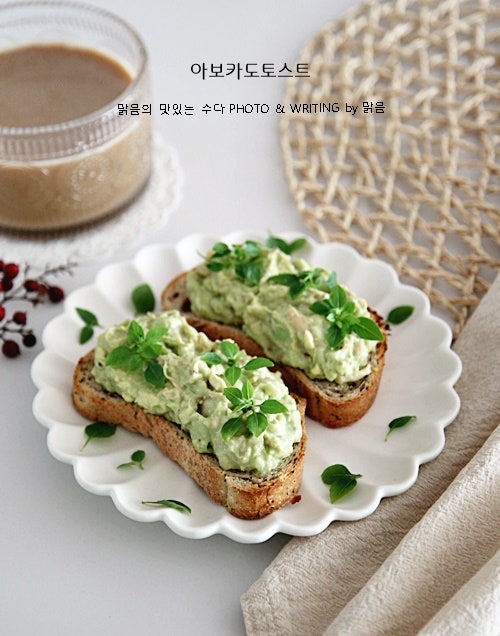 아보카도 토스트 레시피, 브런치 아보카도 요리로 초간단 오픈 샌드위치 만들기
