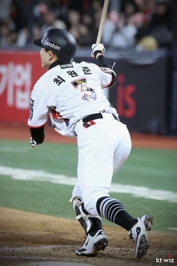 KBO 최다안타 기록 최원준 204안타 레이예스 3안타 리그 경쟁