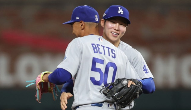 "스치기만 해도 홈런인데?!" 역대급 팬 방해 사건 터졌다 2026 메이저리그 가을야구 총정리!