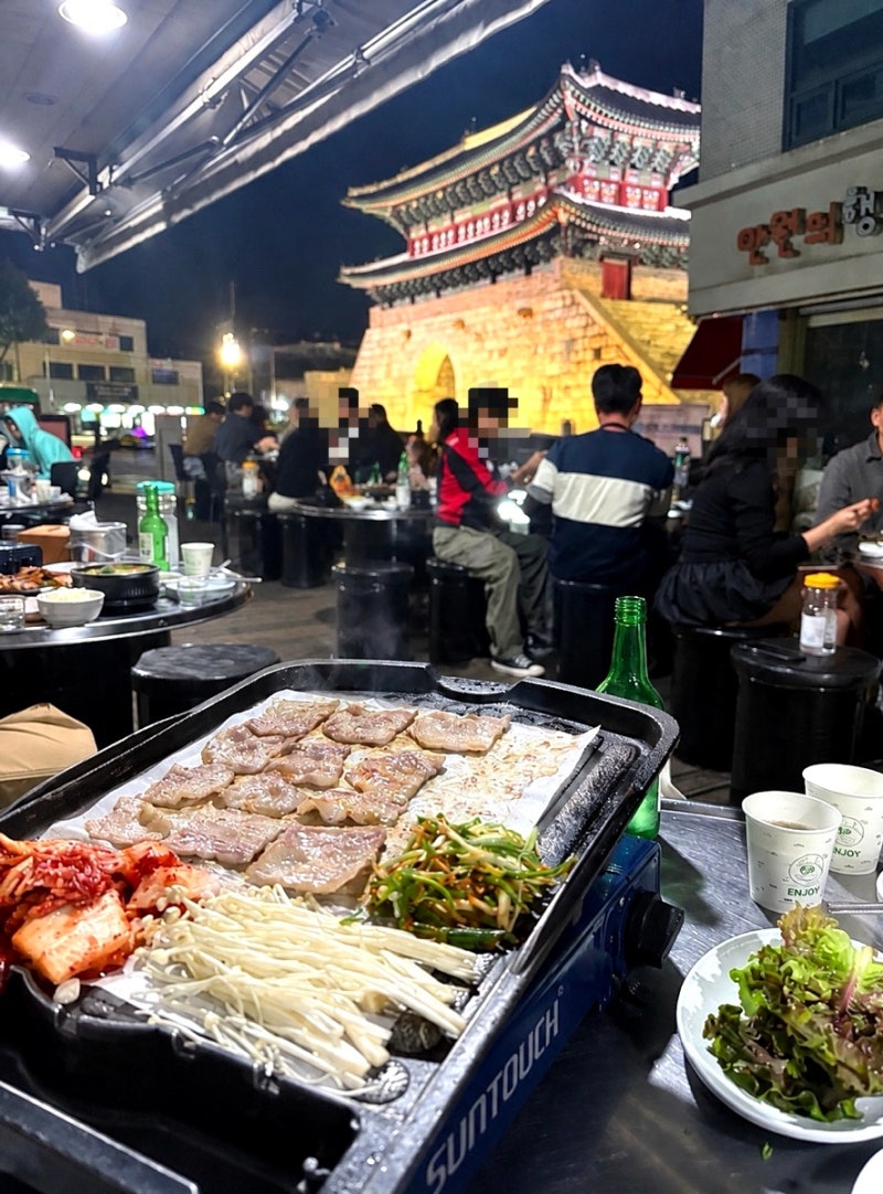 [수원 행궁동] 야장 추천｜팔달문 보면서 삼겹살 먹는 중앙바베큐, 냉삼 맛집