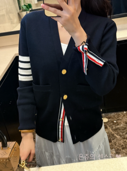 가을옷으로 너무예쁜 톰브라운 여성가디건, 가격 부담 덜고 마음에 쏙 든 구매 후기