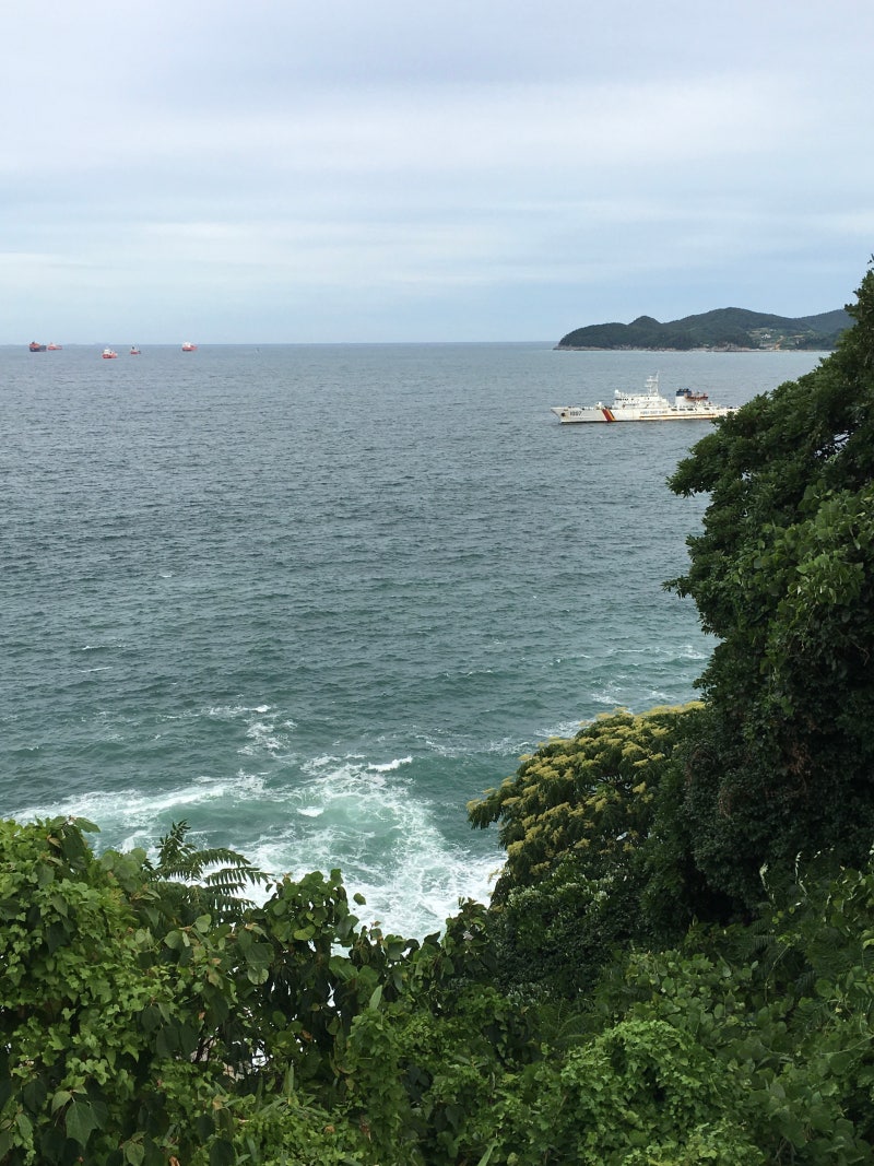 [여수] 2박 3일 뚜벅이 우정여행 2-3일차 | 오동도·검은모래해변·교동포차·이순신광장·여수 ....