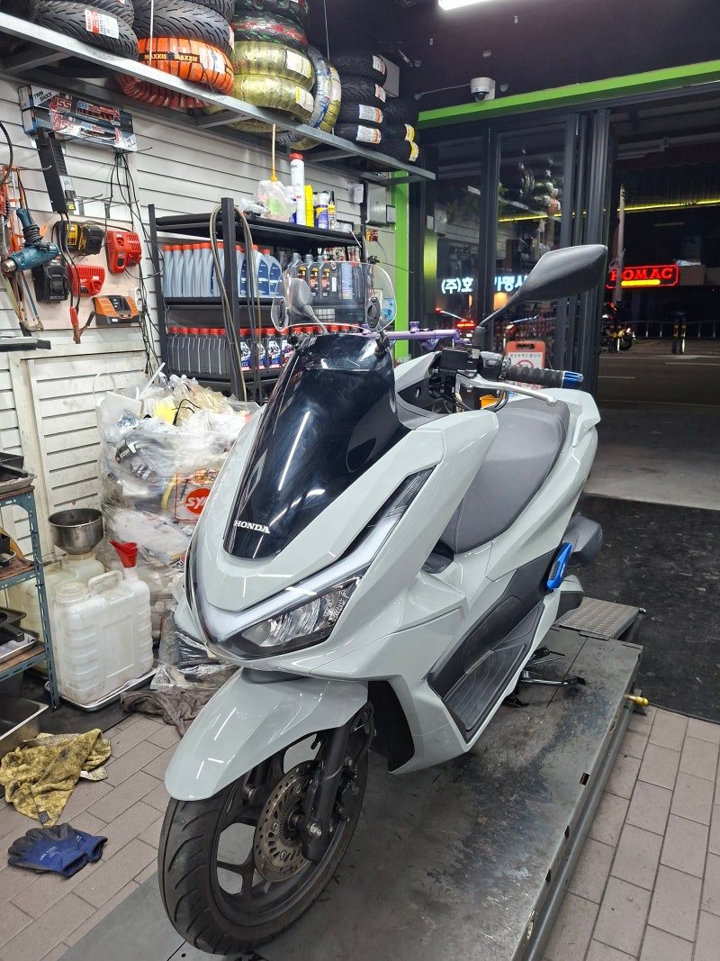 SYM 그란투스125 구동계벨트,무브볼앗세이교환 혼다 PCX125 풀카울 교환작업