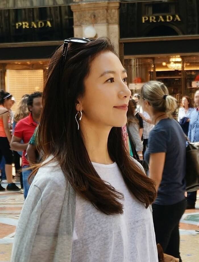 59세 김희애, '주름 논란' 터졌는데… 86세 엄마와 나란히 서자 다들 소름돋았다