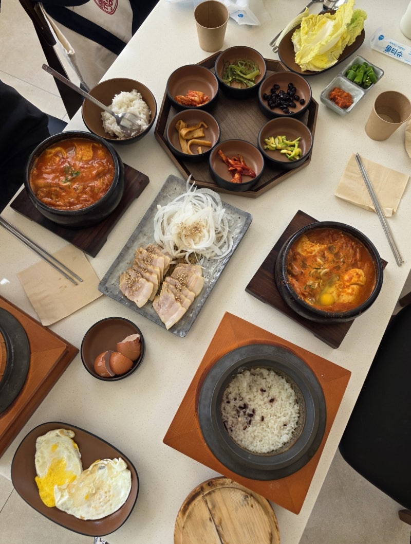 순천 맛집 '진초동순두부' 러닝 후 점심식사로 먹은 초동 정식