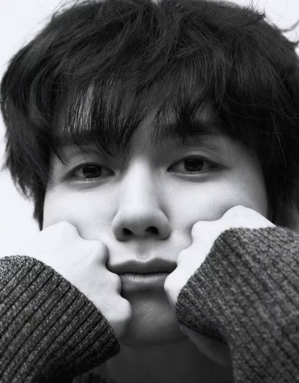 열애설 없던 유승호, 알고 보니 6년째? 소속사는 "확인 중"