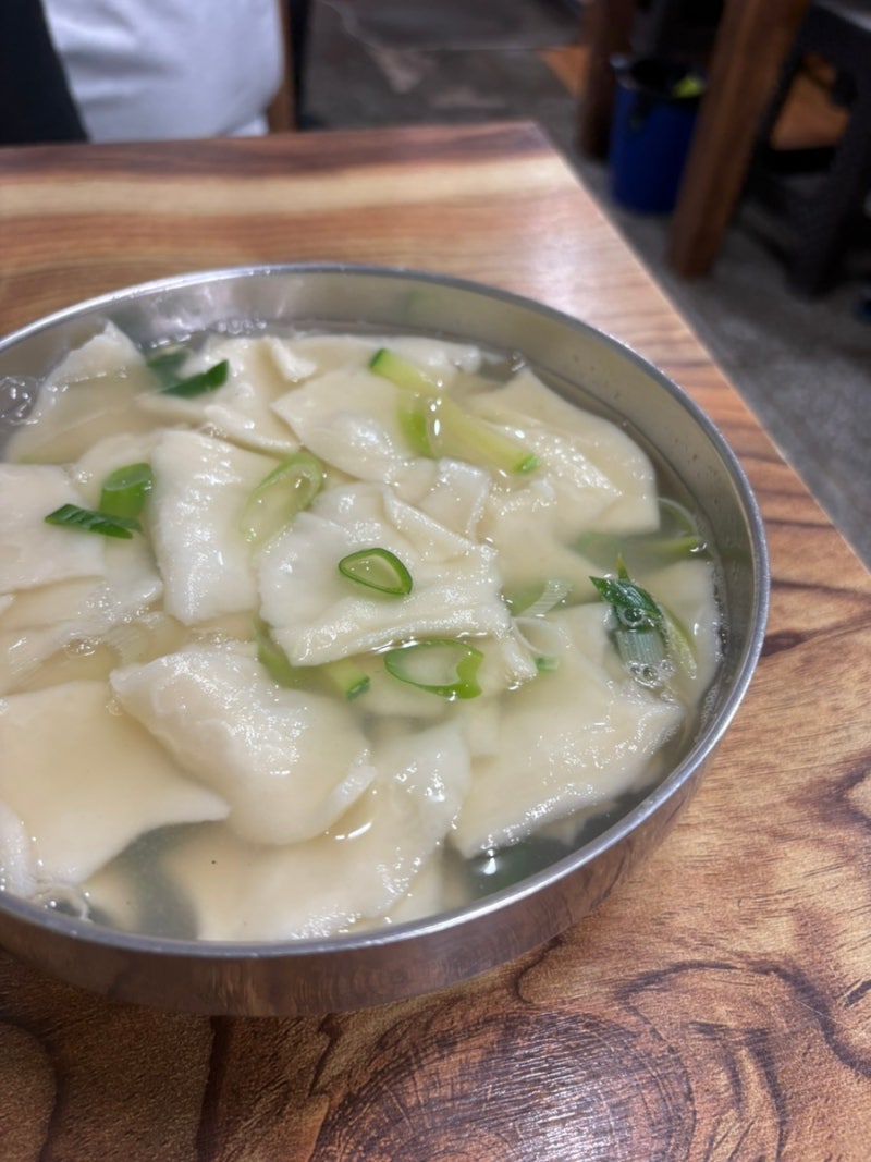 태안 서부시장 로컬맛집 엄마손 칼국수 (feat. 추억의 맛)