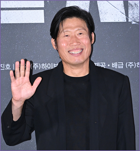 유해진 부일영화상 남우주연상, 논란 속 수상했는데 시상식엔 왜 못 왔을까?
