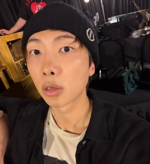 BTS RM, 팬들에게 직접 부탁했다 “호텔 앞 상주하지 마세요”…“우리가 민폐 돼”