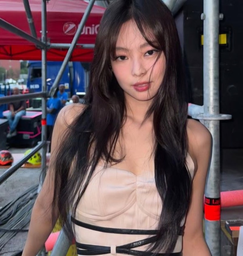 블랙 핑크 제니, 위켄드 내한공연 게스트 깜짝 등장 ‘One Of The Girls’ 글로벌 팝스타 만남