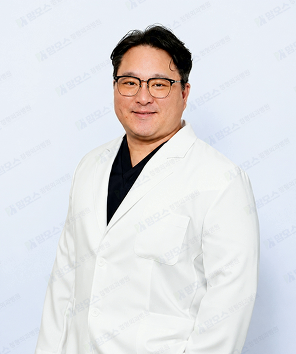 자꾸 삐는 발목, 발목수술 추천 기준과 맘모스병원