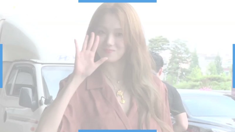 "옷은 국내 브랜드였다" 이성경 공항패션, 포인트는 역시 가방이었다