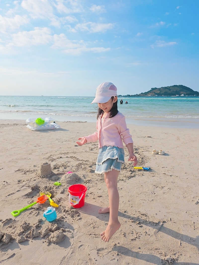 제주 협재해수욕장 모래놀이 + 협재리식당 아이랑 생선구이 한상 ️