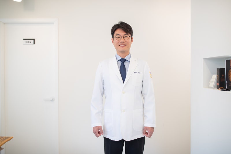 허벅지 붉은반점, 원인 파악해 주는 병원에 방문하세요.