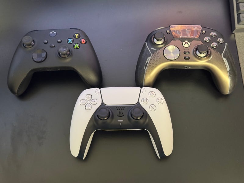 게임패드 3종 비교｜엑박 4세대·듀얼센스·스텔스 울트라, PC와 모바일용으로 고른다면?