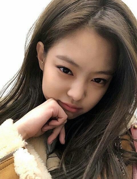 제니, 8년 전엔 객석에 있었는데…위켄드 내한 무대서 깜짝 듀엣
