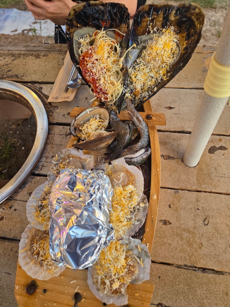 영종도 을왕리 조개구이 맛집 영종수산 본점 커플요트셋트A 추천 (애견동반가능)