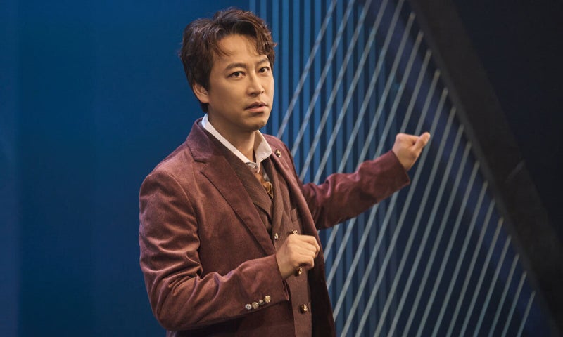 '개런티 낮추니 겸손해지더라'던 오만석, 결국 연극 3편에 뮤지컬까지 일냈다