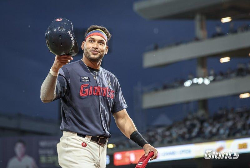 롯데 레이예스 204번째 안타 달성! KBO 역대 최다 안타 타이기록·최원준 경쟁·2026시즌 성적 총....