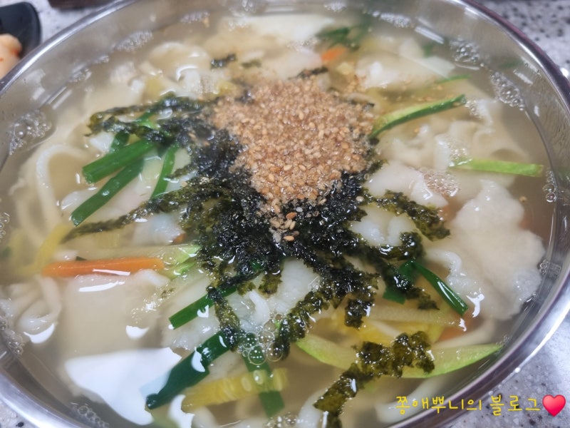 대구 서문시장) 엄마 칼국수 국수 맛집 추천 칼제비 얼큰 칼국수