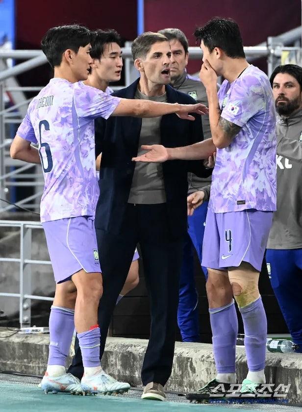 한국 축구대표팀 불화설 왜 나왔나? 김민재 축구화·96라인 은퇴설·손흥민 이강인 탁구게이....