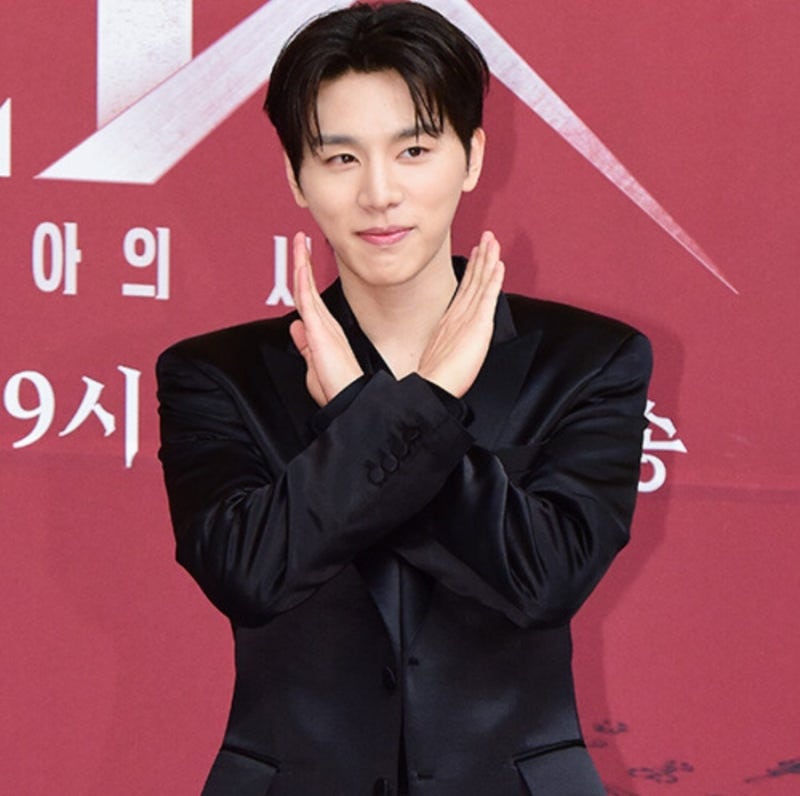 김우석 프로필, 김지원 옆 금수저 인턴으로 돌아온 닥터X 그 배우