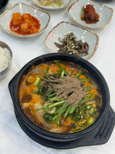 여수 현지인 맛집 서울해장국, 서대회무침에 해물순두부찌개까지