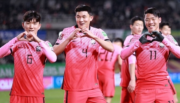 황인범·김민재·황희찬 국가대표 은퇴설, 96라인에 무슨 일이 있었나?